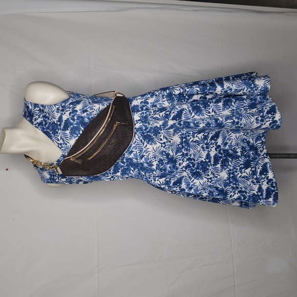 Michael Kors Unisex Mott Medium Waistpack Bumbag Monogram Quiet Luxury - Picture 16 of 16